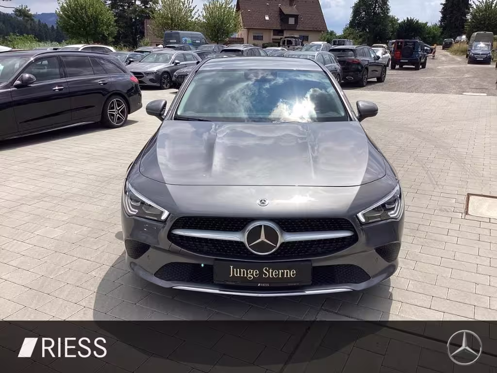 Mercedes-Benz CLA 180 d Shooting Brake ACC AUT Kam. KlimaA LED CLA 180 Shooting Brake - Bild 3
