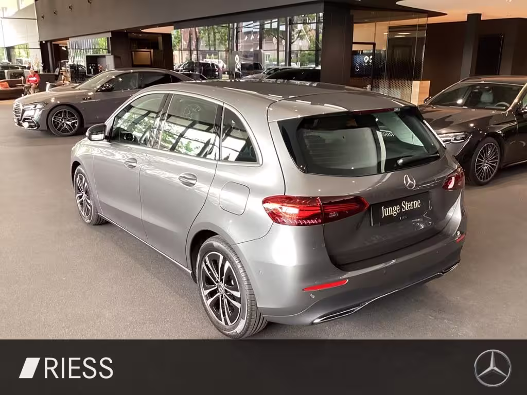 Mercedes-Benz B 180 PROGRESSIVE RFK NAVI SPOR PARK B 180 - Bild 4