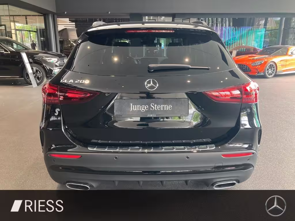 Mercedes-Benz GLA 200 AMG ADV+ KEYLESS 360 AMBI MULTI NIGHT GLA 200 - Bild 13