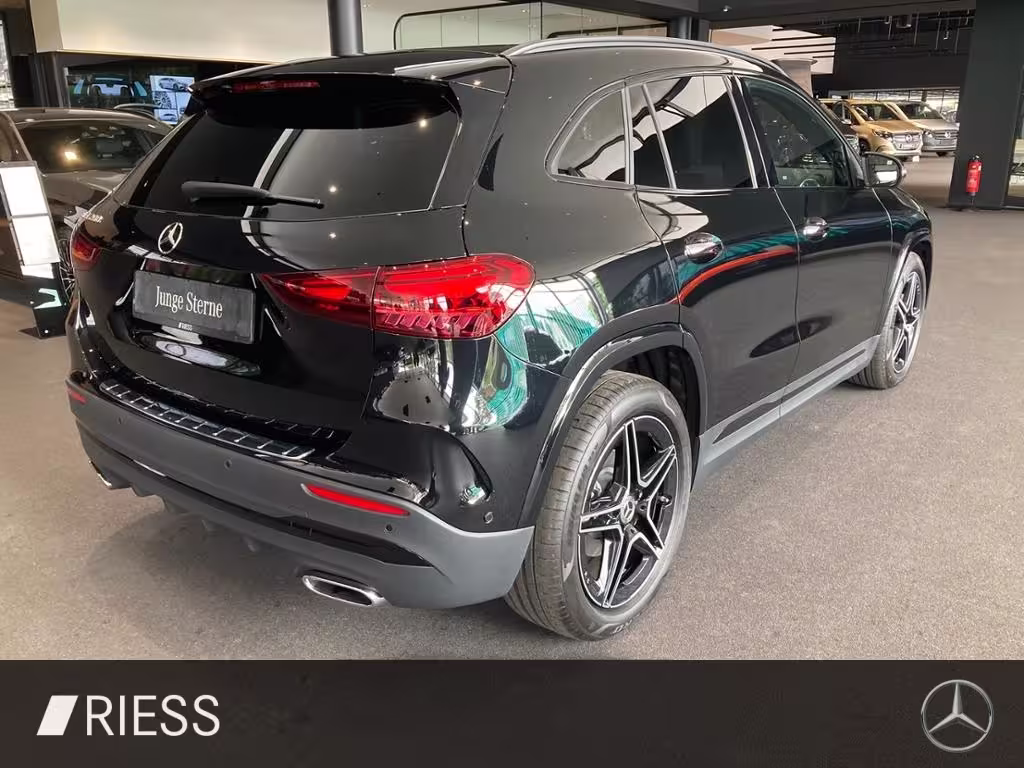 Mercedes-Benz GLA 200 AMG ADV+ KEYLESS 360 AMBI MULTI NIGHT GLA 200 - Bild 14