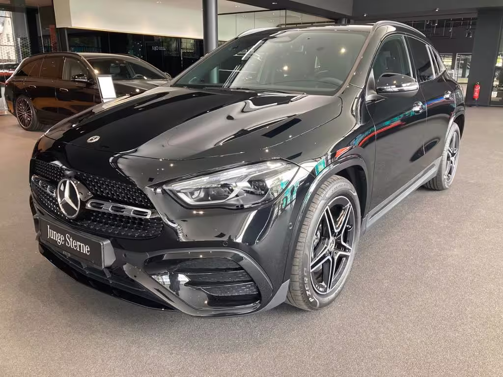 Mercedes-Benz GLA 200 AMG ADV+ KEYLESS 360 AMBI MULTI NIGHT GLA 200 - Bild 2