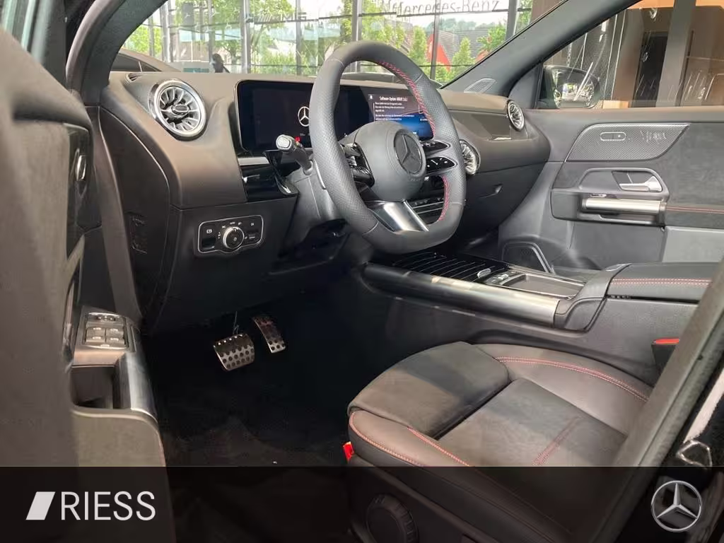 Mercedes-Benz GLA 200 AMG ADV+ KEYLESS 360 AMBI MULTI NIGHT GLA 200 - Bild 7