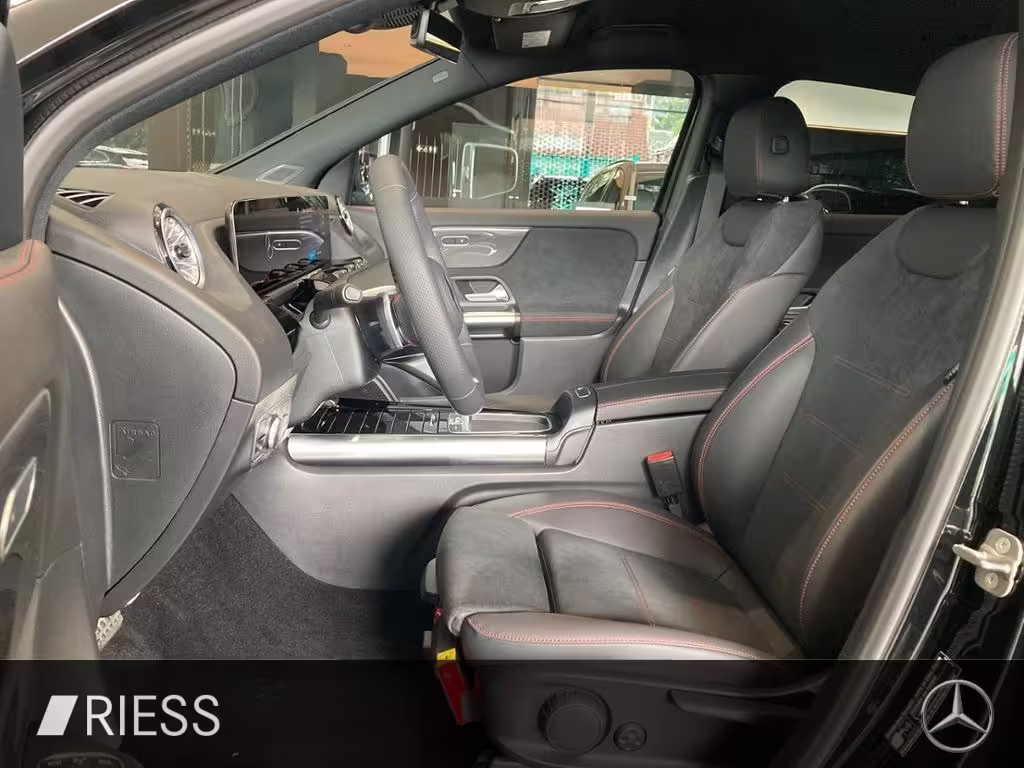 Mercedes-Benz GLA 200 AMG ADV+ KEYLESS 360 AMBI MULTI NIGHT GLA 200 - Bild 8