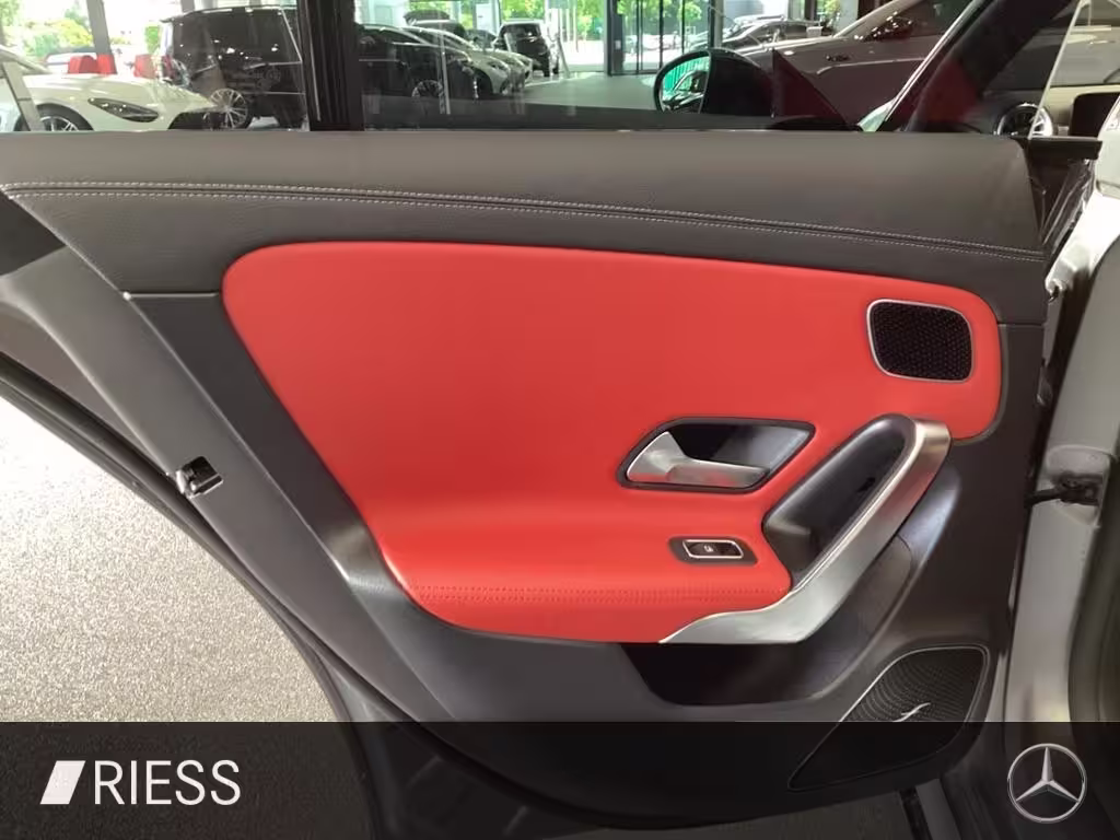 Mercedes-Benz CLA 45 AMG S 4MATIC+ Coupé 360 ACC AUT DynLicht CLA 45 AMG - Bild 12