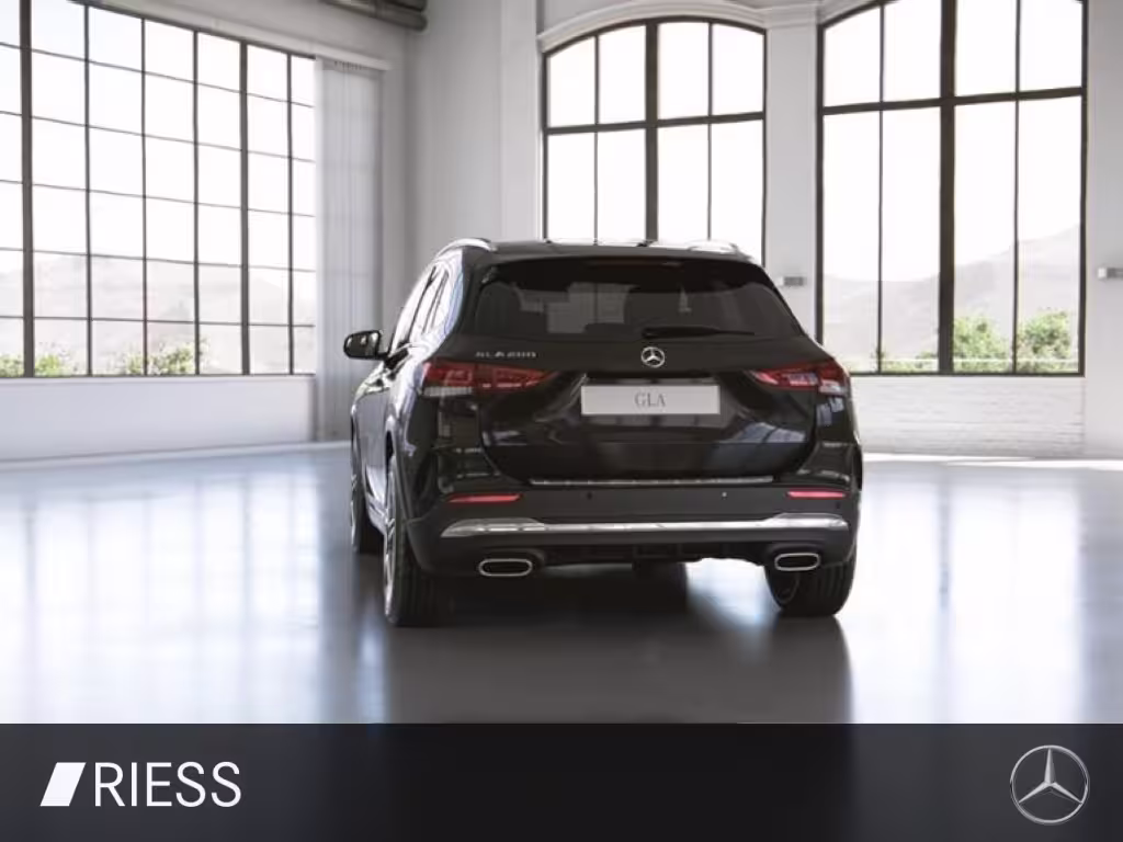 Mercedes-Benz GLA 200 AMG Distr. PDC Kamera LED Navi 19Zoll GLA 200 - Bild 6