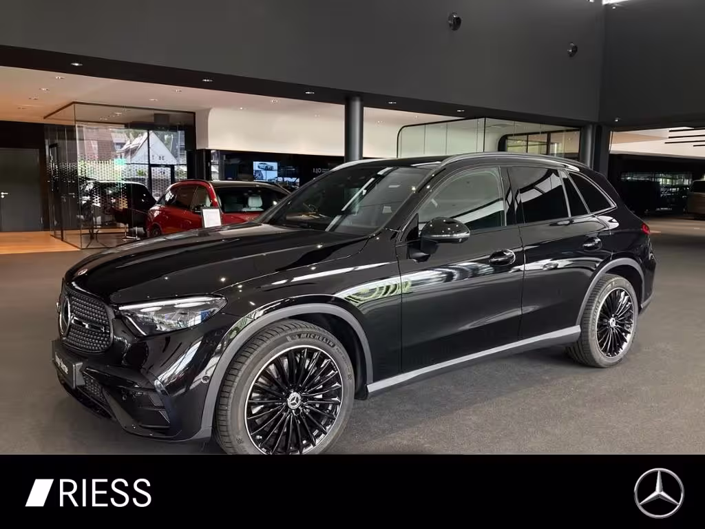 Mercedes-Benz GLC 300 d 4M AMG AHK DISTRO NIGHT PANO FAHRASSIS