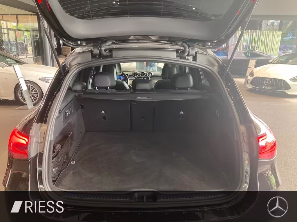 Mercedes-Benz GLC 300 d 4M AMG AHK DISTRO NIGHT PANO FAHRASSIS GLC 300 - Bild 15