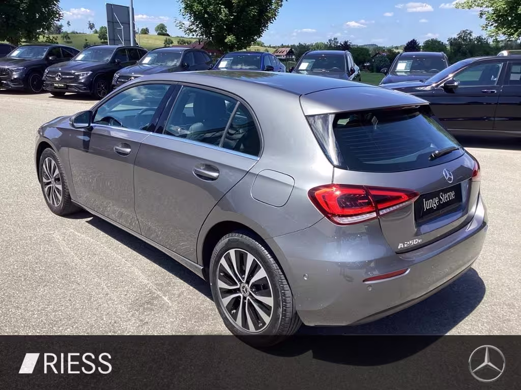 Mercedes-Benz A 250 e  Fahrass.Paket+Multib+Kamera+PTS+Navi+SH A 250 - Bild 14