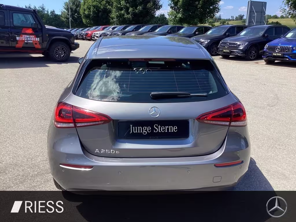 Mercedes-Benz A 250 e  Fahrass.Paket+Multib+Kamera+PTS+Navi+SH A 250 - Bild 15