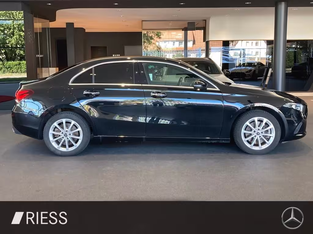 Mercedes-Benz A 250 e Limo Progressive Ambiente AHK Head-up Ke A 250 - Bild 17