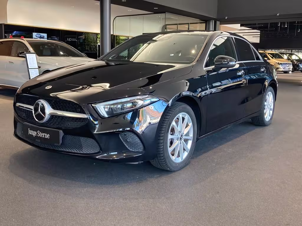 Mercedes-Benz A 250 e Limo Progressive Ambiente AHK Head-up Ke A 250 - Bild 2