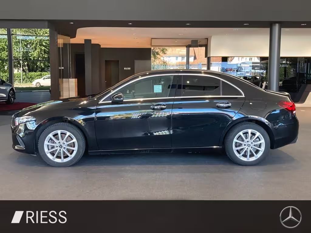 Mercedes-Benz A 250 e Limo Progressive Ambiente AHK Head-up Ke A 250 - Bild 4