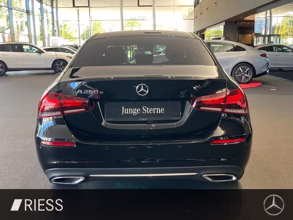Mercedes-Benz A 250 e Limo Progressive Ambiente AHK Head-up Ke A 250 - Bild 6