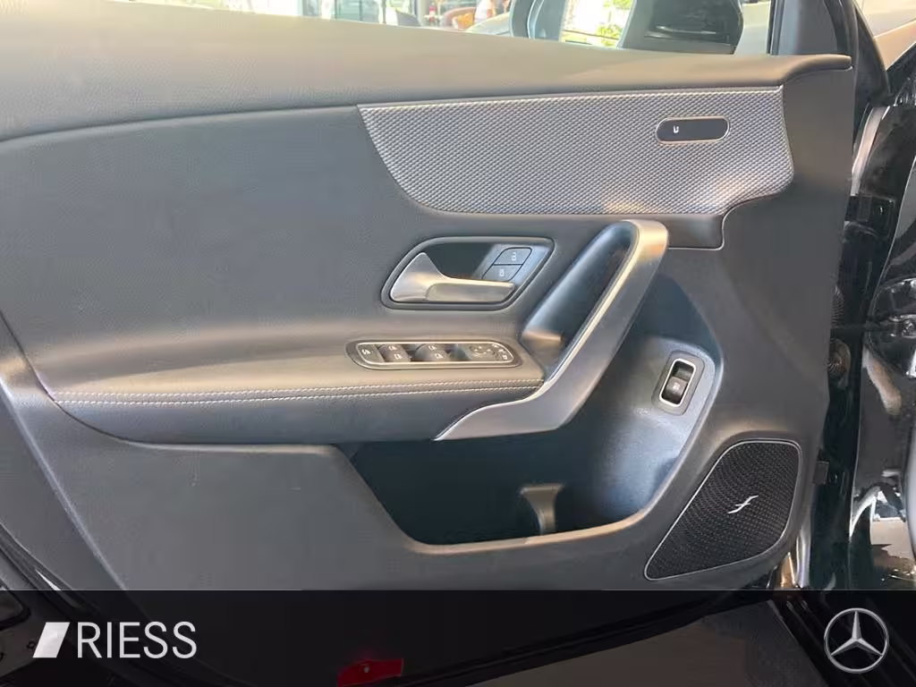 Mercedes-Benz A 250 e Limo Progressive Ambiente AHK Head-up Ke A 250 - Bild 9