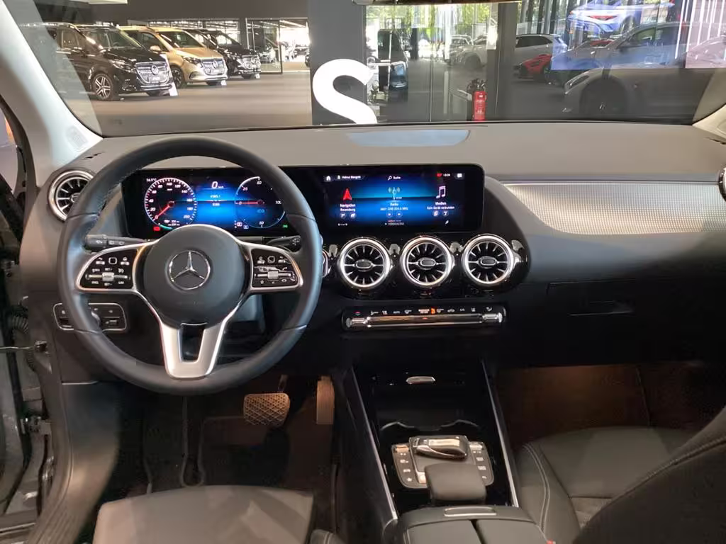 Mercedes-Benz EQA 250 PROGRESSIVE ADVANCED LED DC TOTWINKEL EQA - Bild 12