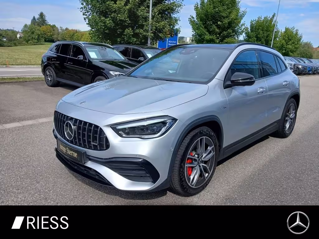 Mercedes-Benz GLA 35 AMG 4M Pano+Multib.+Fahrass.P+AHK+HUD+Kam