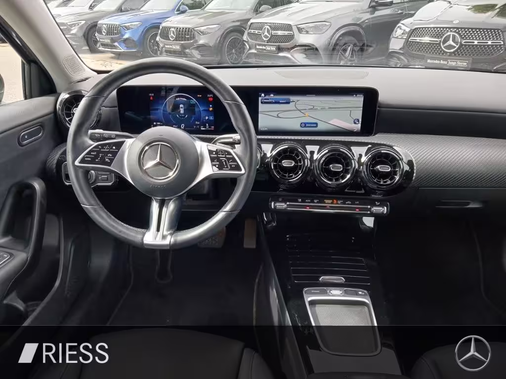 Mercedes-Benz A 180 d Advanced+Fahrass.P+Kamera+PTS+Navi+LED A 180 - Bild 12