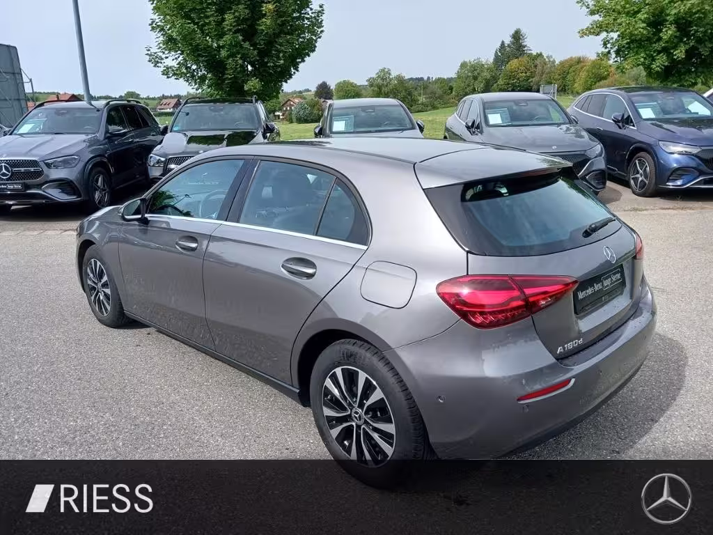 Mercedes-Benz A 180 d Advanced+Fahrass.P+Kamera+PTS+Navi+LED A 180 - Bild 15