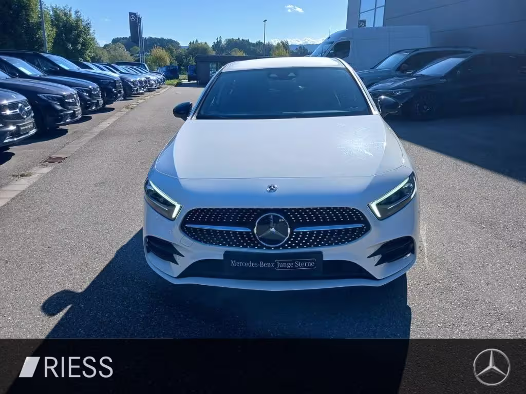 Mercedes-Benz A 250 e  AMG Night Multib. Fahrassist. Navi PDC A 250 - Bild 3