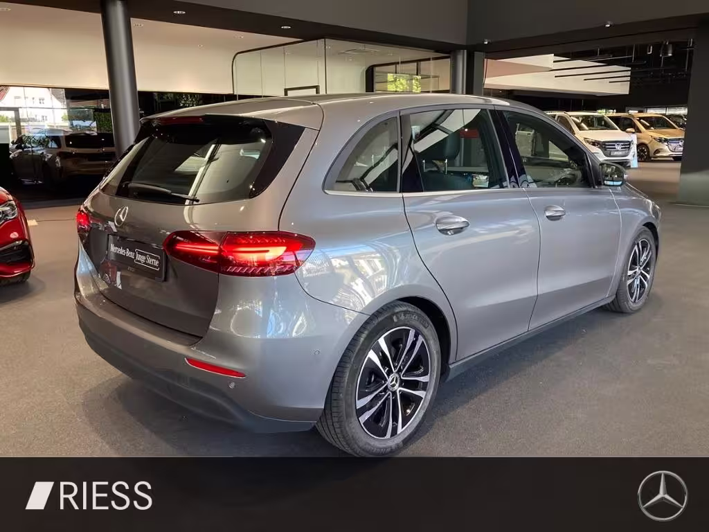 Mercedes-Benz B 200 d AHK AUT Kam. KlimaA LED LM PDC ParkAss B 200 - Bild 13