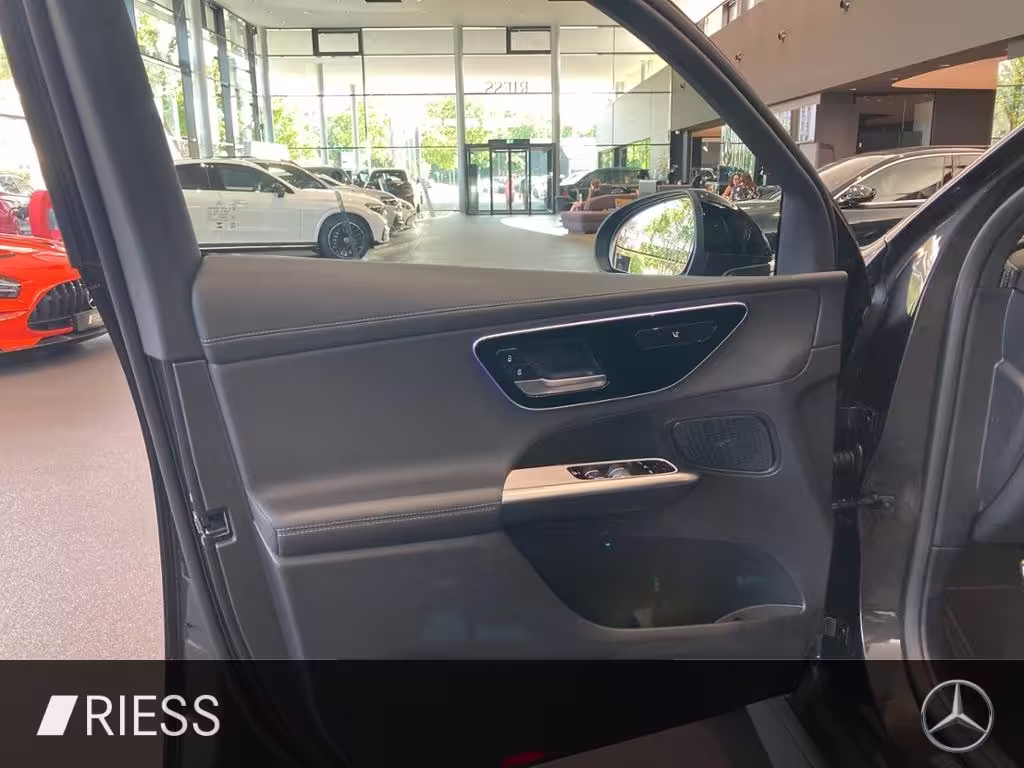 Mercedes-Benz GLC 300 d 4M AMG+PANO+AHK+Distronic+DigitalLight GLC 300 - Bild 8