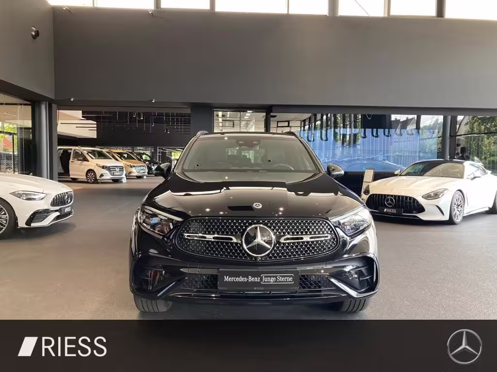 Mercedes-Benz GLC 300 de 4MATIC mit EQ Hybrid Technologie 360 GLC 300 - Bild 3