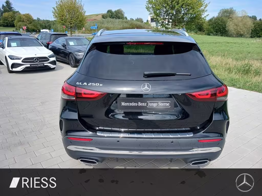 Mercedes-Benz GLA 250 e AMG Navi PDC Kamera EDW Ambi. GLA 250 - Bild 15