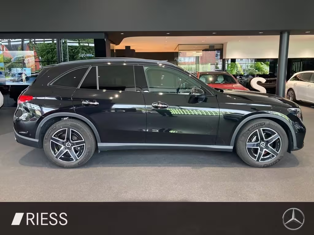 Mercedes-Benz GLC 450 d 4M AMG PANO AHK NIGHT MEMORY DISTRO GLC 450 - Bild 17