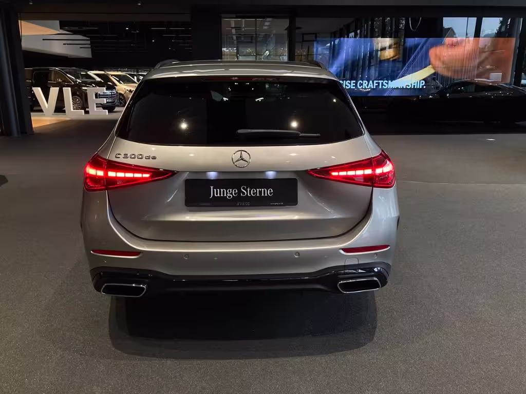Mercedes-Benz C 300 de T AMG NIGHT DISTR BUR 360 DIGITAL LIGHT C 300 - Bild 13
