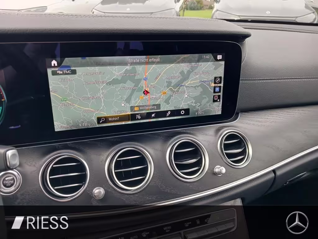 Mercedes-Benz E 300 e 4M AMG+Night+FahrassP+Pano+Multib+AHK+SH E 300 - Bild 10