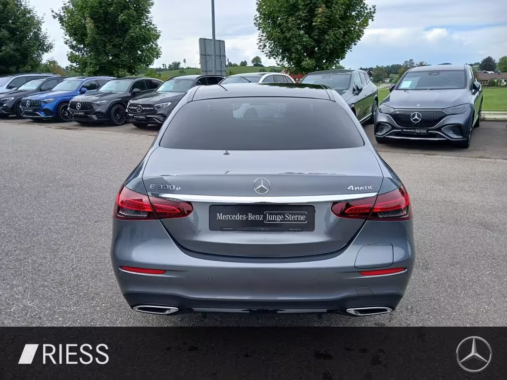 Mercedes-Benz E 300 e 4M AMG+Night+FahrassP+Pano+Multib+AHK+SH E 300 - Bild 18