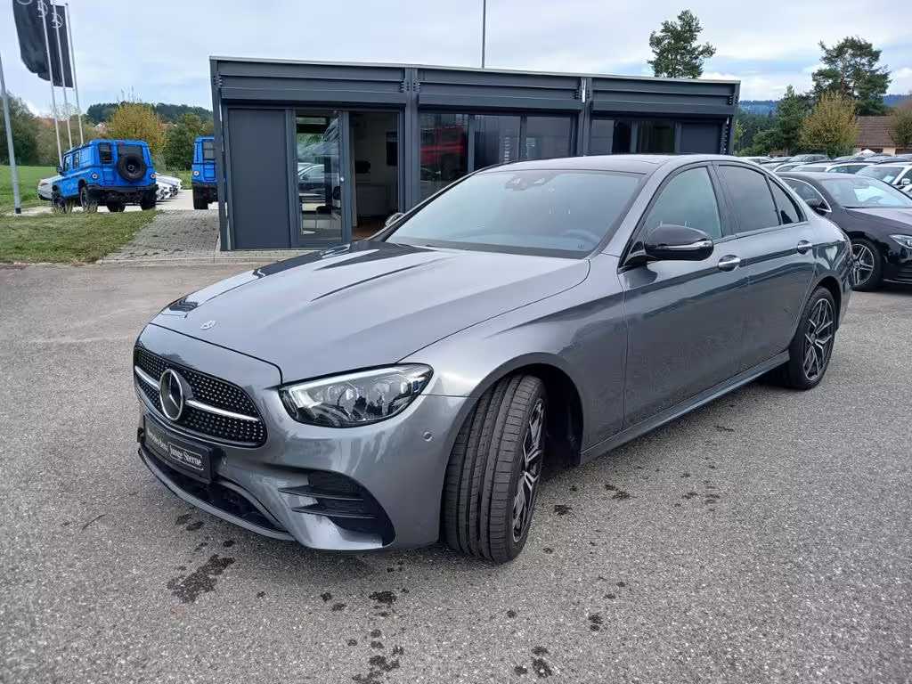 Mercedes-Benz E 300 e 4M AMG+Night+FahrassP+Pano+Multib+AHK+SH E 300 - Bild 2