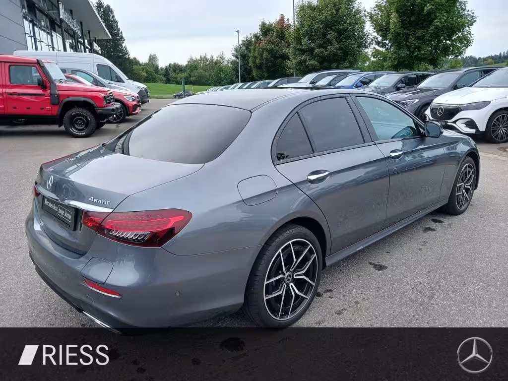 Mercedes-Benz E 300 e 4M AMG+Night+FahrassP+Pano+Multib+AHK+SH E 300 - Bild 20