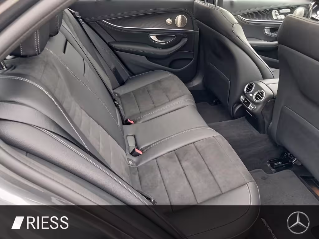 Mercedes-Benz E 300 e 4M AMG+Night+FahrassP+Pano+Multib+AHK+SH E 300 - Bild 21