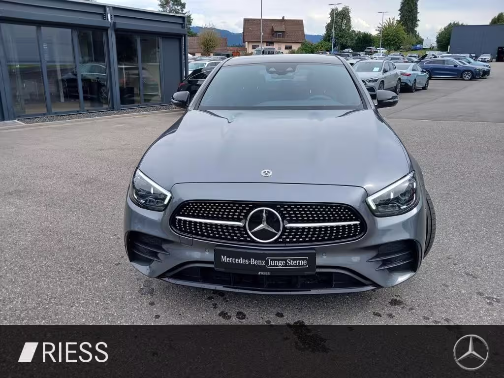Mercedes-Benz E 300 e 4M AMG+Night+FahrassP+Pano+Multib+AHK+SH E 300 - Bild 3
