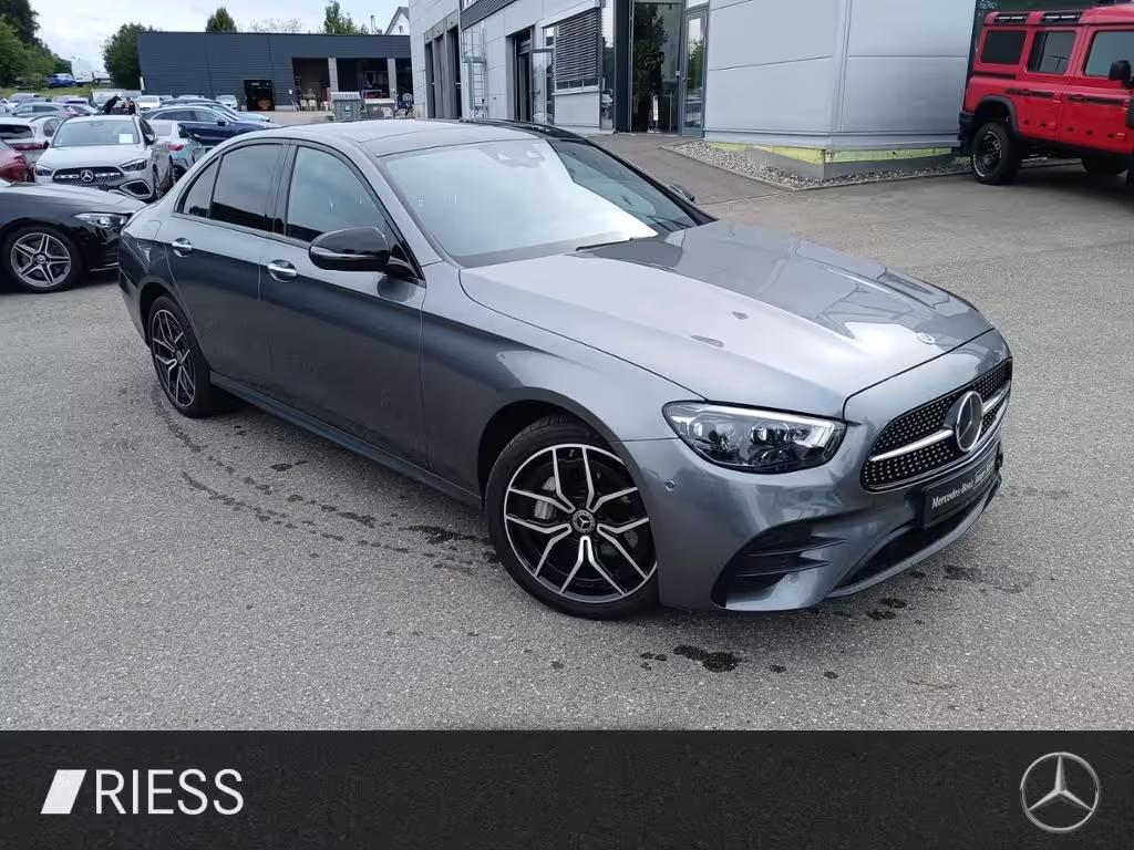 Mercedes-Benz E 300 e 4M AMG+Night+FahrassP+Pano+Multib+AHK+SH E 300 - Bild 4