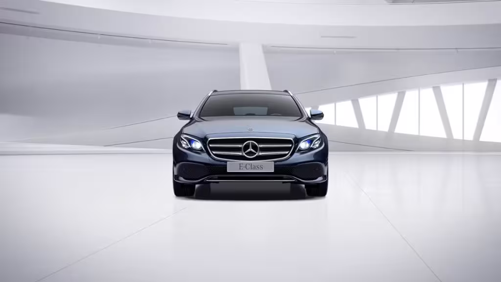 Mercedes-Benz E 220 d T PANO+AHK+Distronic+Comand+LED+Rückfahr E 220 - Bild 2