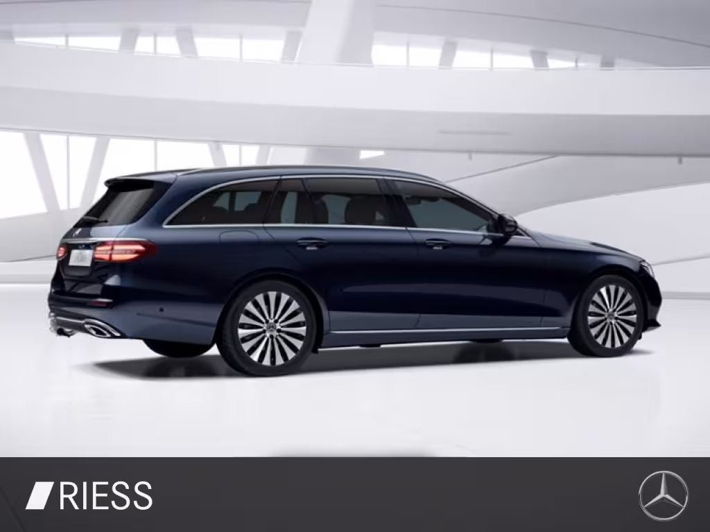 Mercedes-Benz E 220 d T PANO+AHK+Distronic+Comand+LED+Rückfahr E 220 - Bild 5