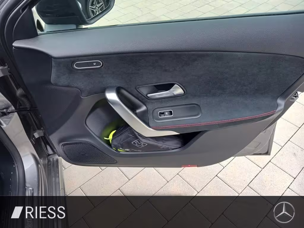 Mercedes-Benz A 180 AMG Prem. Night Multib.Navi LED PDC Kamera A 180 - Bild 20