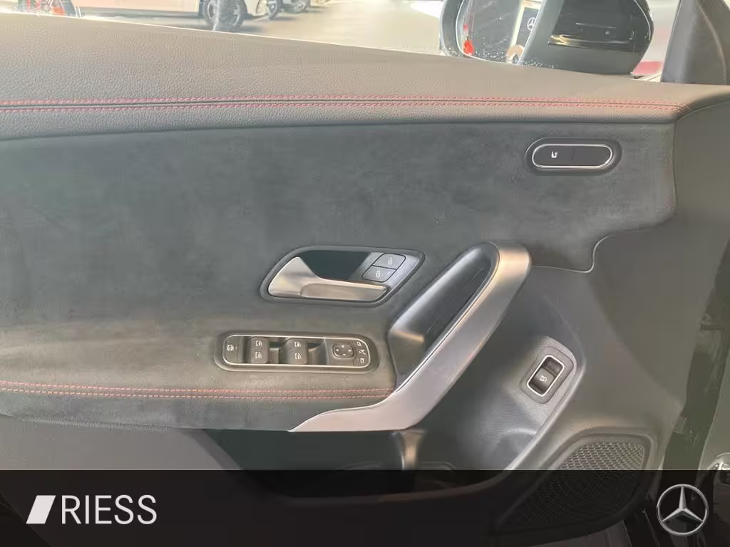 Mercedes-Benz CLA 220 d AMG HUD 360 CLA 220 - Bild 9