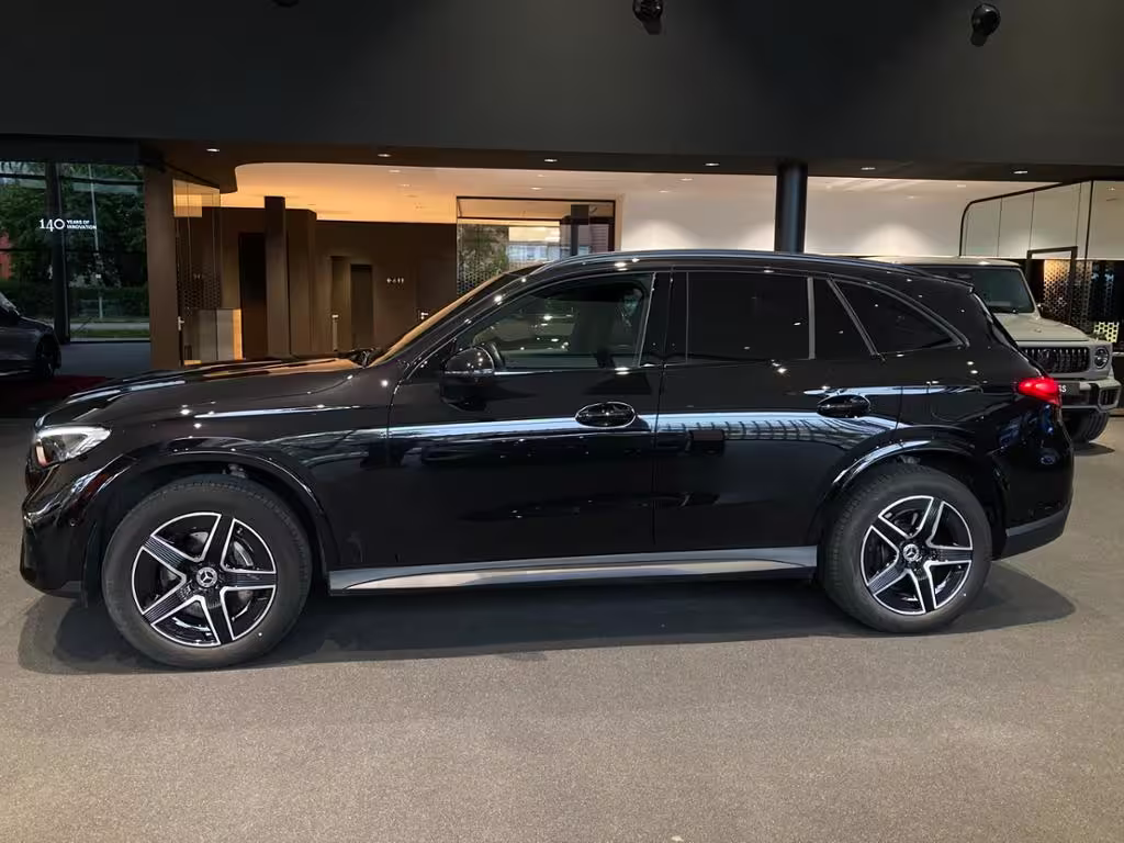 Mercedes-Benz GLC 300 de 4M AMG AHK PANO 360 DISTRO MEMO AMBI GLC 300 - Bild 4