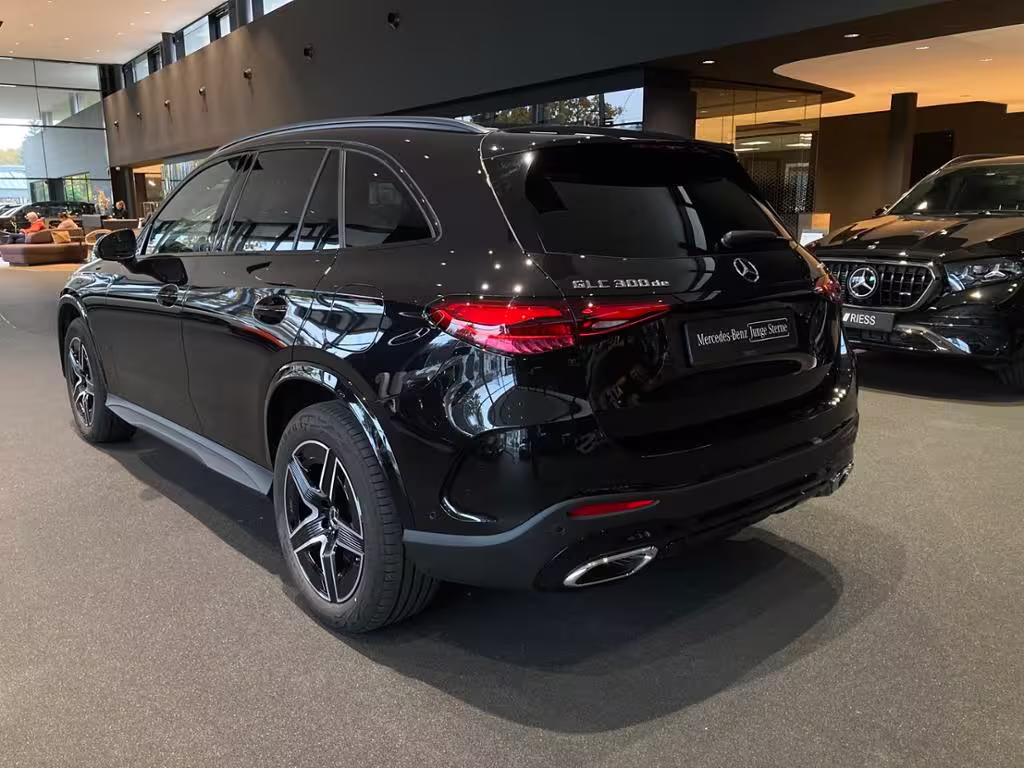 Mercedes-Benz GLC 300 de 4M AMG AHK PANO 360 DISTRO MEMO AMBI GLC 300 - Bild 5