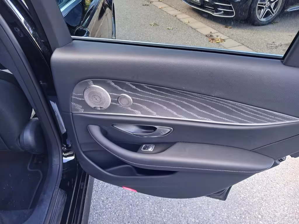 Mercedes-Benz E 200 T 4M AMG+AHK+Kamera+SHD+PTS+Burmester+SH E 200 - Bild 21