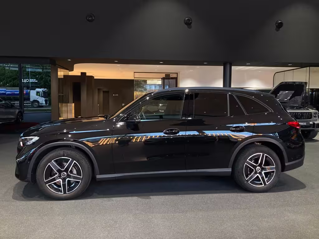 Mercedes-Benz GLC 220 d 4M AMG+PANO+AHK+LED+Distronic+Night+++ GLC 220 - Bild 4