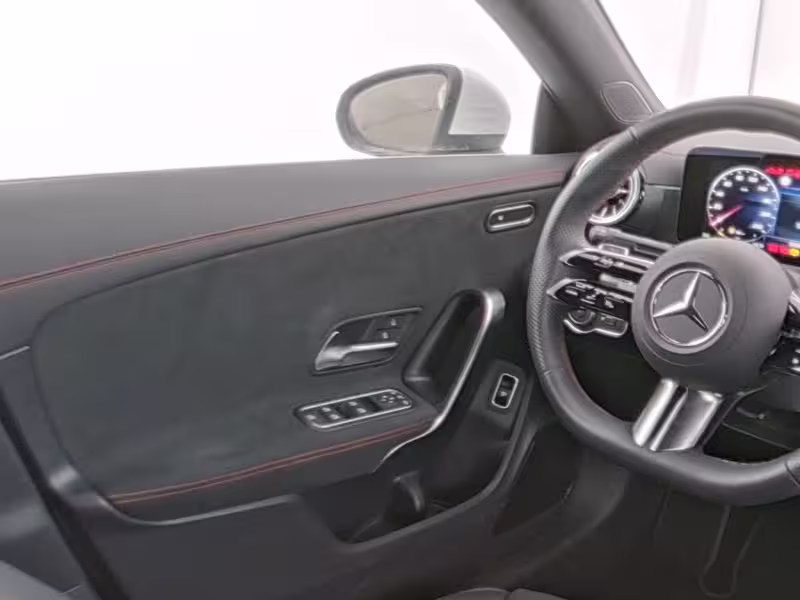Mercedes-Benz CLA 200 Cp AMG PREMIUM PANO AHK DISTRO FAHRASSIS CLA 200 - Bild 9