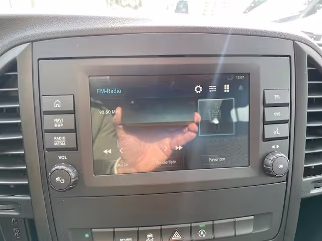 Mercedes-Benz Vito 114 CDI TOURER/EXTRALANG/AUTOMATIK/KAMERA/KLIMA/SHZ/TEMPOMAT - Bild 15