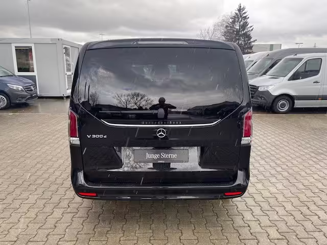 Mercedes-Benz V 300 d AVANTGARDE EXTRALANG/MBUX/360°/DISTRONIC/STANDHZG/KLIMA/LEDER/SHZ - Bild 5