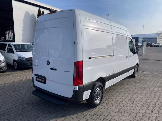 Mercedes-Benz Sprinter 315 CDI KA/KLIMA/DAB/KAMERA/TEMPOMAT/3-SITZER/MBUX - Bild 4