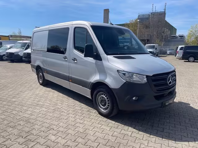 Mercedes-Benz Sprinter 315 CDI KA/L2H1/REGALAUSBAU/MBUX/AHK3,5T/KLIMA/TEMPOMAT Sprinter - Bild 2