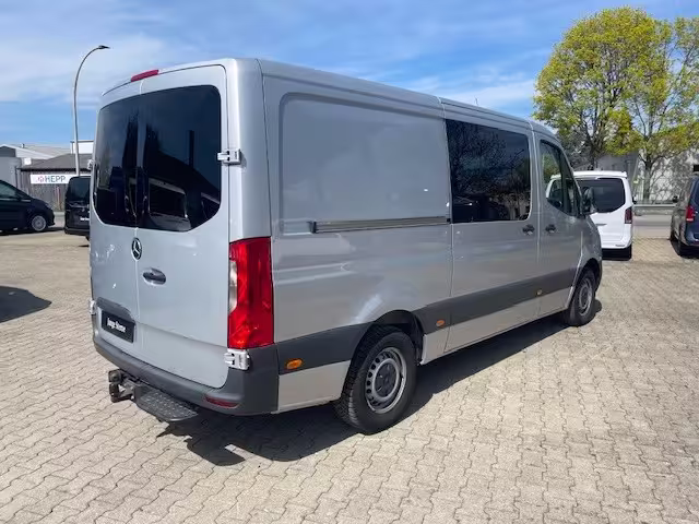 Mercedes-Benz Sprinter 315 CDI KA/L2H1/REGALAUSBAU/AUTOMATIK/MBUX/AHK3,5T/KLIMA/TEMPOMAT Sprinter - Bild 4